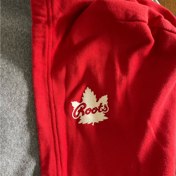Roots Canada gray red 1/4 zip hoodie sweatshirt extra large XL beaver quarter - Picture 4 of 6